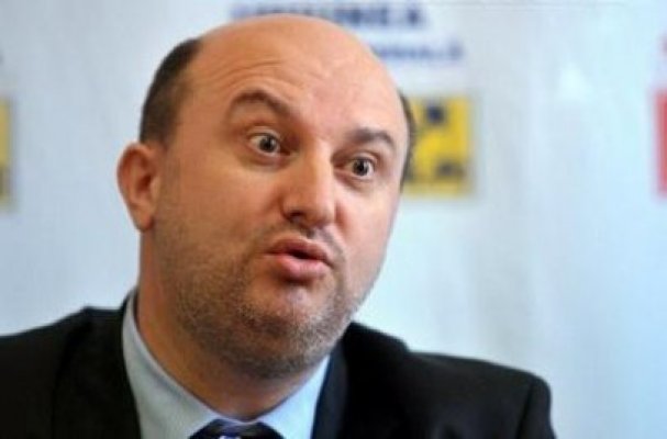 Dispută internă în PNL între Chiţoiu şi Bodea. Vicepremierul ameninţă cu sancţionarea senatorului